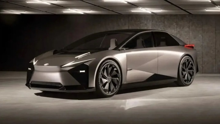 Lexus hủy dự án sedan điện mới trước ngày sản xuất