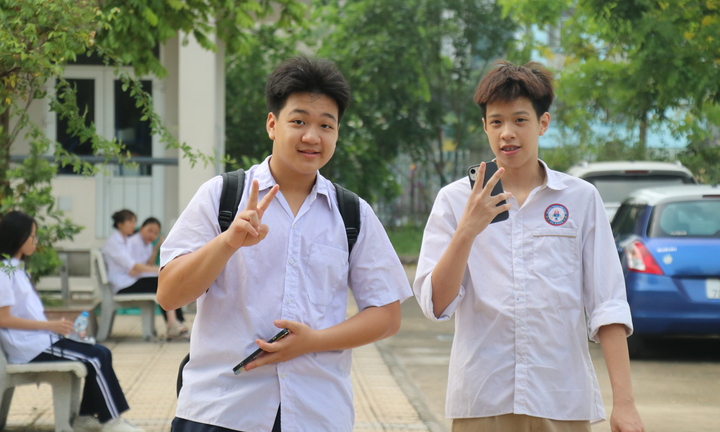 Gần 7.500 thí sinh tranh suất vào lớp 10 Chuyên Sư phạm