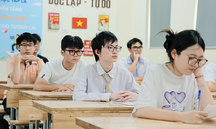 Gần 15.000 thí sinh vắng mặt trong ngày làm thủ tục dự thi tốt nghiệp THPT 2026