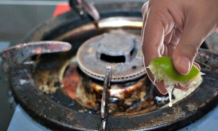 Cách làm sạch bếp gas bị bám dầu mỡ lâu ngày đơn giản và hiệu quả