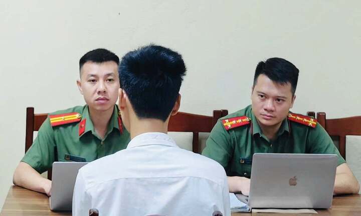 Xử phạt TikToker 'Khuê Ơi Dậy đi' do đăng clip phân biệt vùng miền