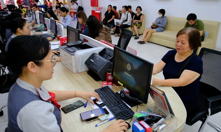 The number of customers verifying their Viettel subscriptions increased by 40% after the one-way SIM card blocking period.
