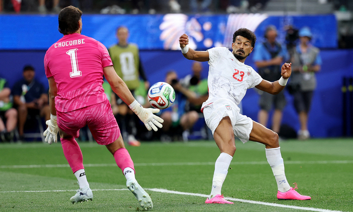 Kết quả Iran 2-2 New Zealand: Chia điểm kịch tính, cùng đứng đầu bảng