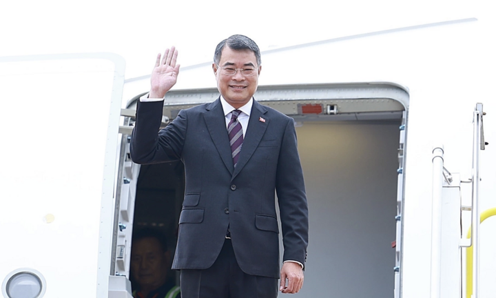 Thủ tướng Lê Minh Hưng lên đường dự Hội nghị Cấp cao ASEAN - Nga