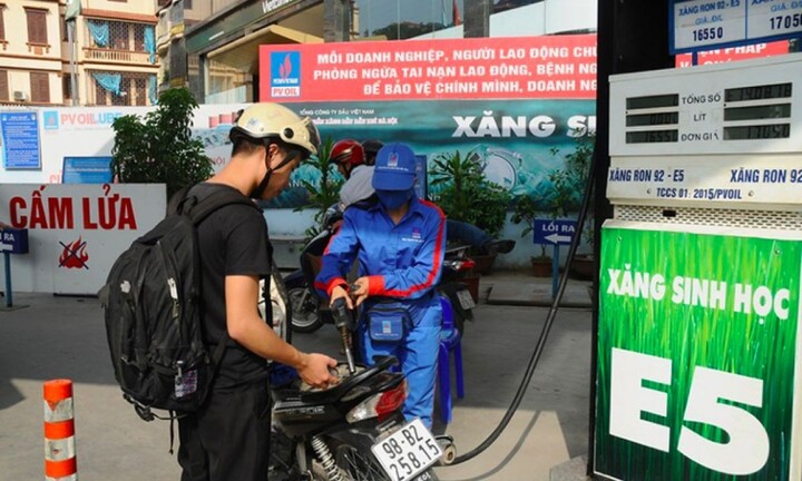 Đề xuất thêm thời gian lưu thông xăng E5 trên thị trường