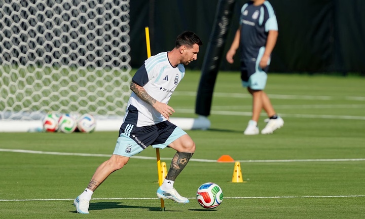Khoa học lý giải kỹ năng siêu việt của Messi: Chỉ cần 0,04 giây đánh lừa đối thủ
