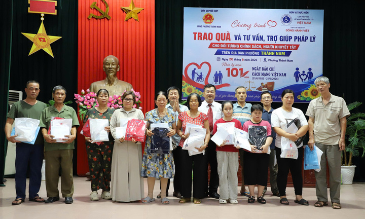 Người khuyết tật ở Ninh Bình được hỗ trợ tiếp cận chính sách pháp luật