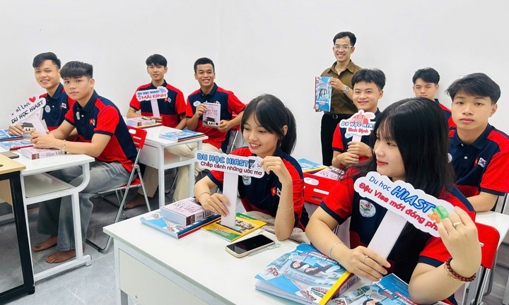 Du học HIAST chia sẻ thông tin chi tiết cho lộ trình học tập trọn gói