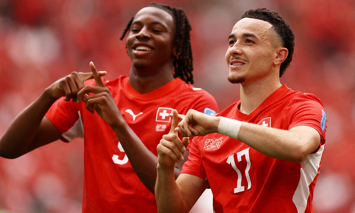 فازت سويسرا على كندا بنتيجة 2-1 لتتصدر المجموعة الثانية من كأس العالم 2026.