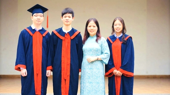 Lớp học có 3 thủ khoa lớp 10, giáo viên chủ nhiệm tiết lộ điểm chung bất ngờ