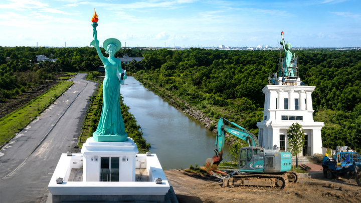 Tháo dỡ tượng 'Nữ thần Khai phóng', lộ loạt sai phạm của chủ đầu tư