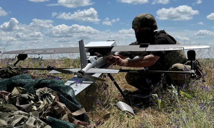 Nga và Ukraine tấn công UAV dồn dập về phía nhau