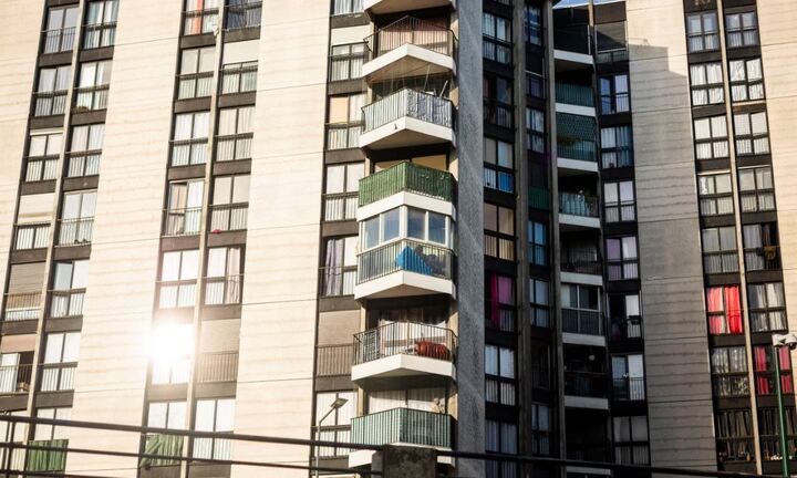 Sống giữa châu Âu những ngày 40°C: Như đi bộ trong một nồi súp