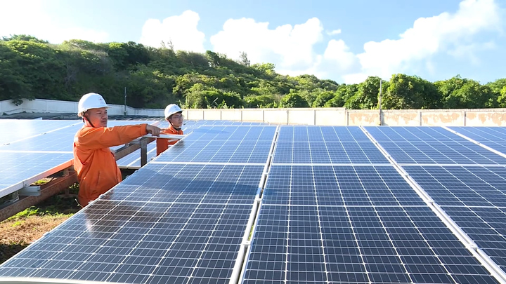 EVNSPC hỗ trợ tối đa cho người dân, doanh nghiệp lắp đặt điện mặt trời mái nhà