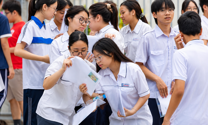 'Bảng vàng' 45 thủ khoa thi tốt nghiệp THPT 2026 của 34 tỉnh, thành