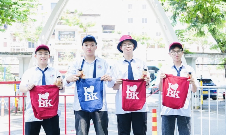 Đại học Bách khoa Hà Nội dự báo điểm chuẩn 2026: Ngành AI cao nhất trên 28,5