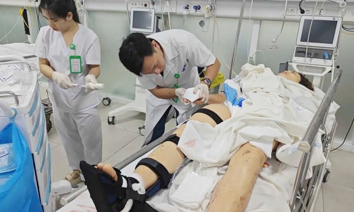 Thông tin mới nhất sức khỏe nạn nhân vụ lật xe khách trên cao tốc Hải Phòng