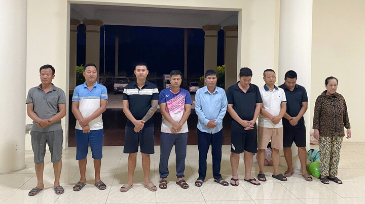 Khởi tố 10 người trong đường dây cá độ bóng đá giao dịch 1,3 tỷ đồng mỗi ngày