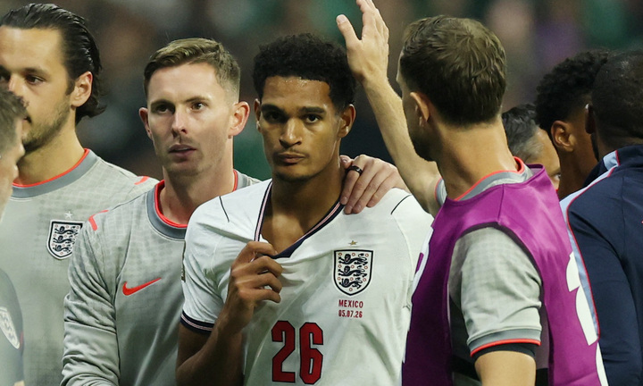 FIFA xóa án cho cầu thủ Mỹ, đội tuyển Anh cũng xin hủy thẻ đỏ