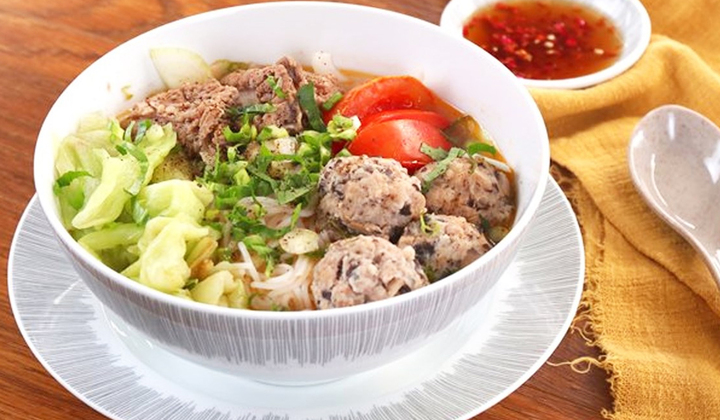 Vì sao gọi là bún bung?