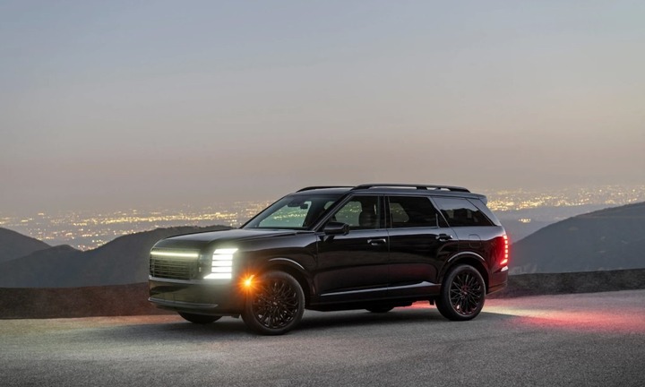 Tin xe 13/7: Avatr 11 xuất hiện ở Hà Nội, Hyundai Palisade có bản Black Ink