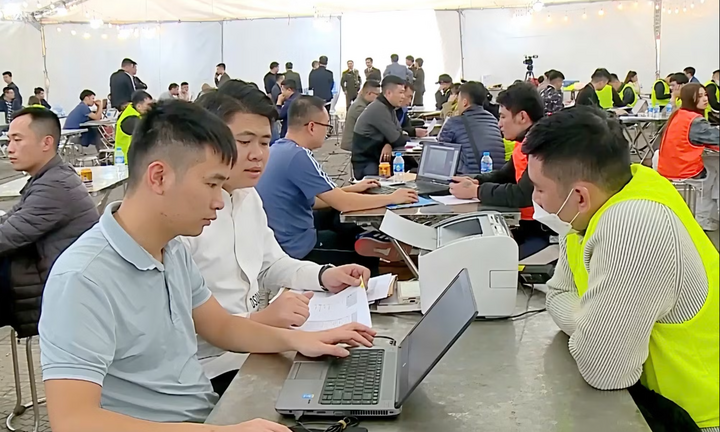 Bóc gỡ đường dây giả danh dịch vụ công lừa đảo gần 1.000 tỷ đồng
