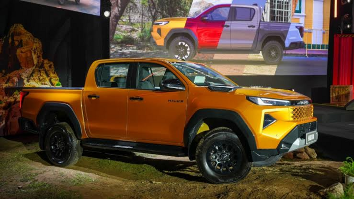 Thị trường xe bán tải nửa đầu năm 2026: Toyota Hilux bám đuổi Ford Ranger