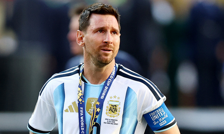 Báo Argentina: Messi 'lừa gạt' 8 tỷ người, phải điều tra