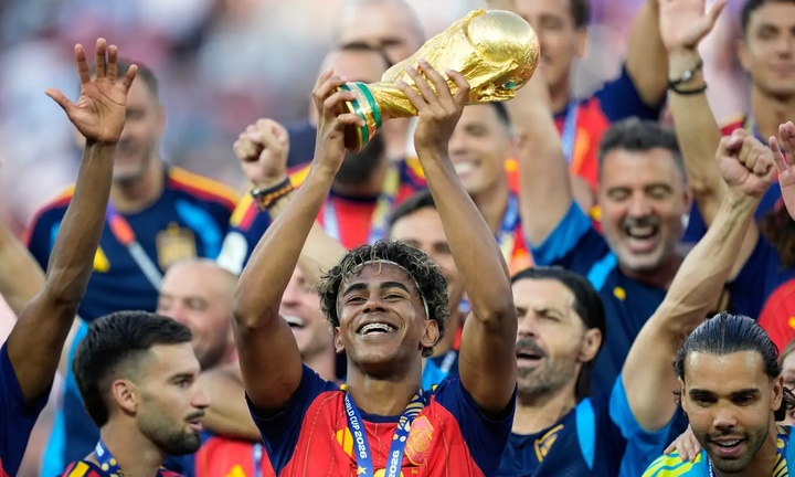 Tây Ban Nha độc bá World Cup: Dạy đối thủ đá bóng, Messi, Mbappe cũng chịu thua