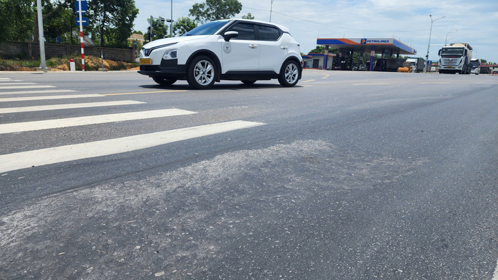 Cận cảnh dự án đường gần 1,4km hơn 100 tỷ chưa bàn giao đã lún ở Huế