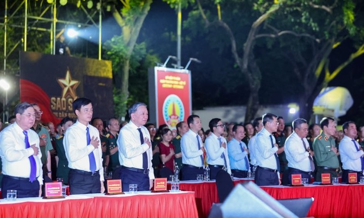 Cầu truyền hình Sao sáng dẫn đường: Viết tiếp hành trình tri ân