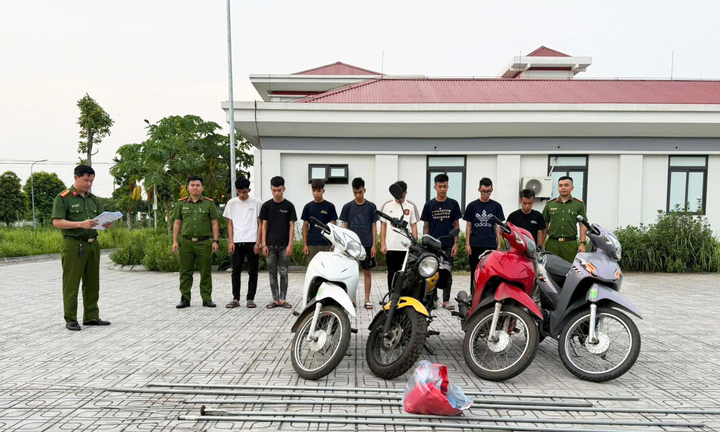 Khởi tố 27 thanh niên niên vác hung khí diễu phố thị uy để lấy ‘tiếng vang’