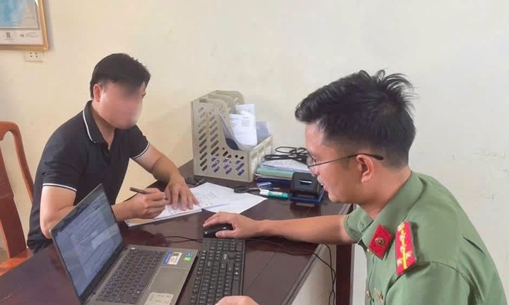 Đăng tin sai sự thật về sáp nhập xã, nam thanh niên bị phạt 12,5 triệu đồng