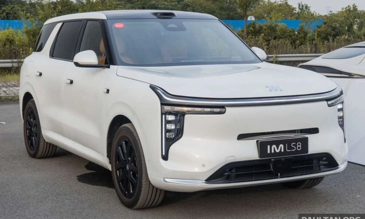Tin xe 2/8: MG IM8 chạy điện hơn 400 km, Lexus LX 700h đầu tiên về Việt Nam