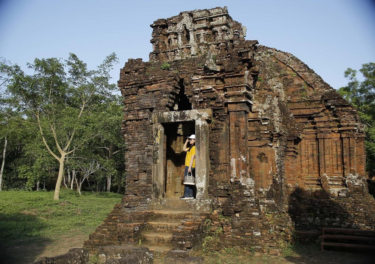 Sau mở cửa du lịch: Vắng bóng khách ngoại, lác đác khách nội - 1