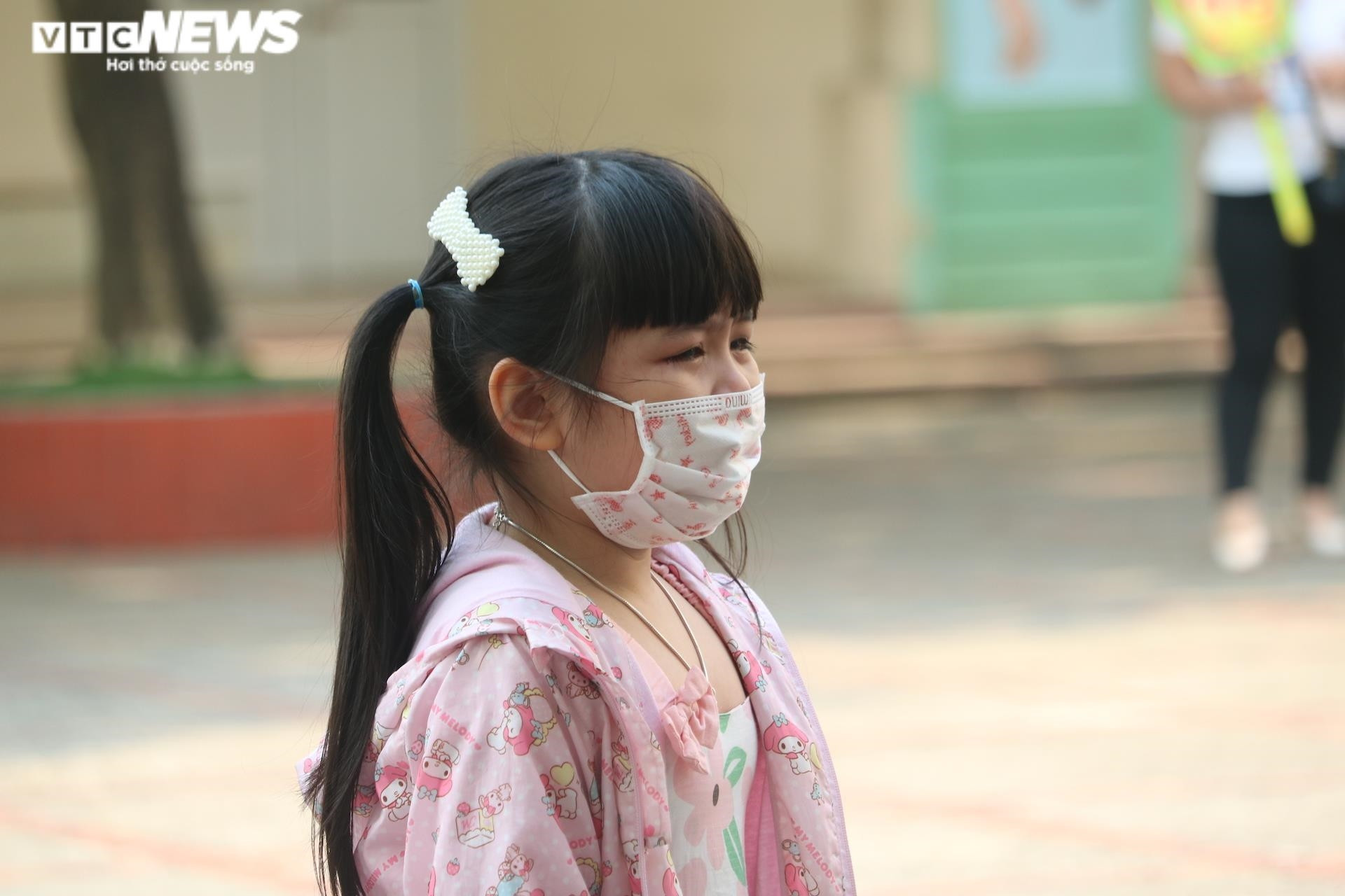 Những cảm xúc đặc biệt ngày đầu học sinh tiểu học trở lại trường - 10