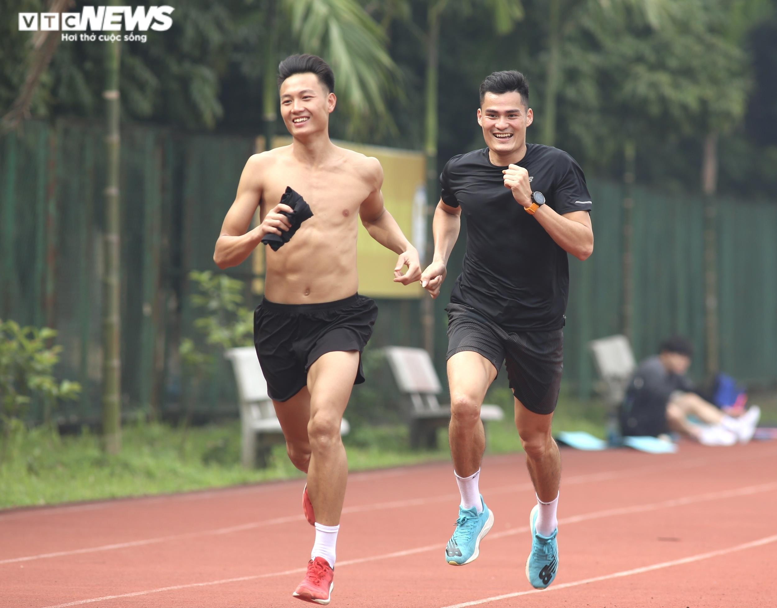 HLV đội điền kinh Việt Nam: 'Mục tiêu là ngôi số 1 ở SEA Games 31' - 2