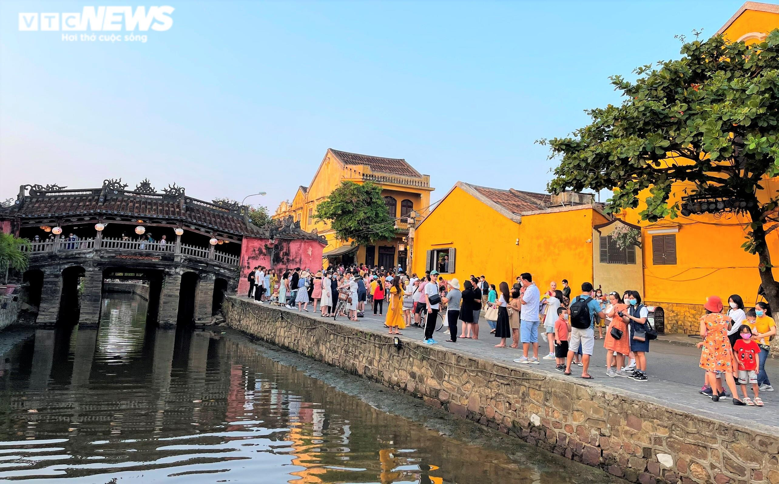 Ảnh: Hai khu di sản văn hóa thế giới ở Quảng Nam ken đặc du khách - 3