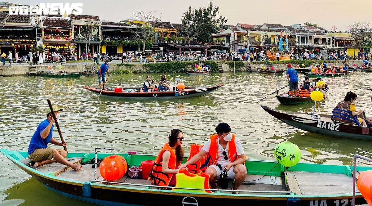 Ảnh: Hai khu di sản văn hóa thế giới ở Quảng Nam ken đặc du khách - 5