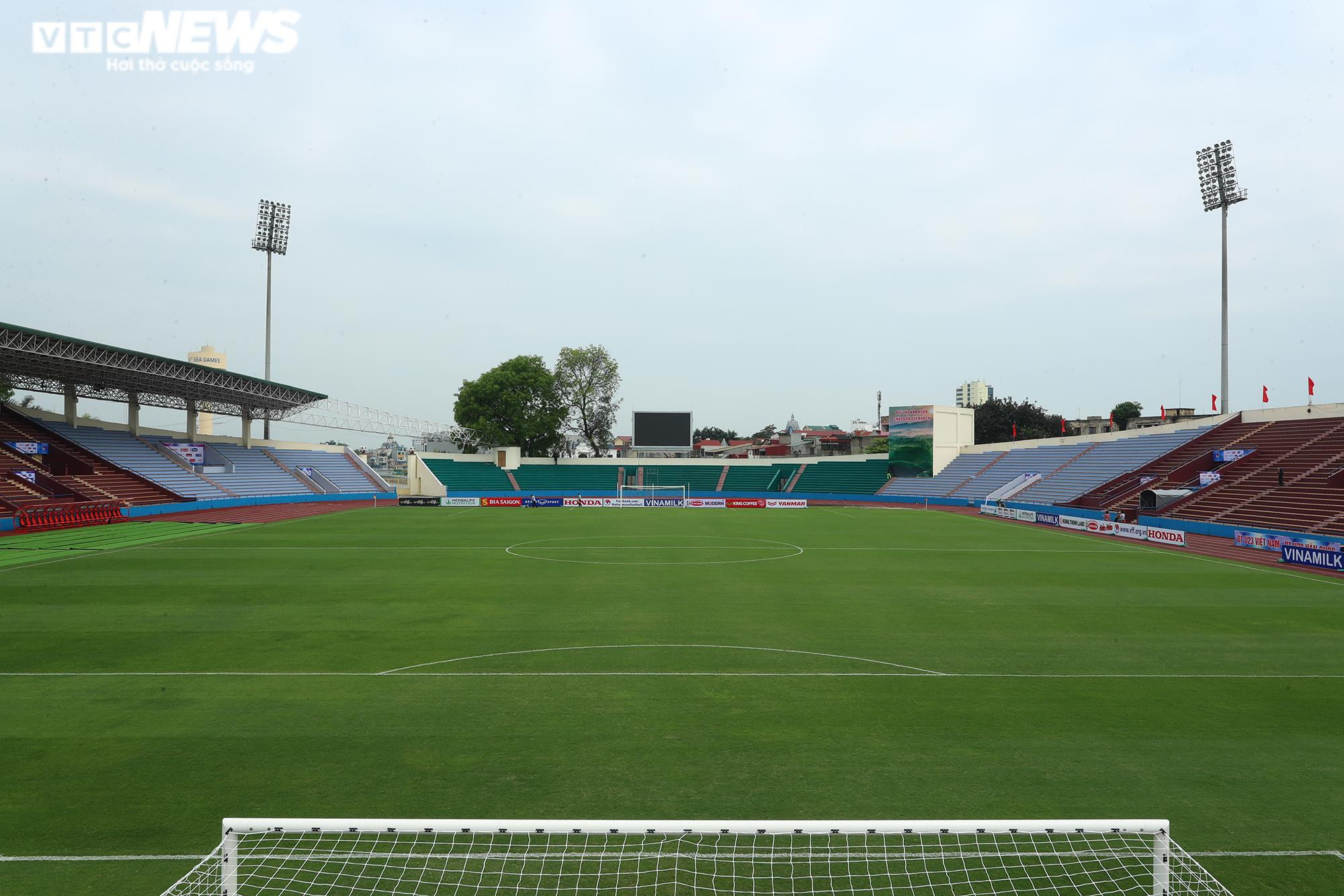 Cận cảnh sân đấu của U23 Việt Nam tại SEA Games 31 - 1