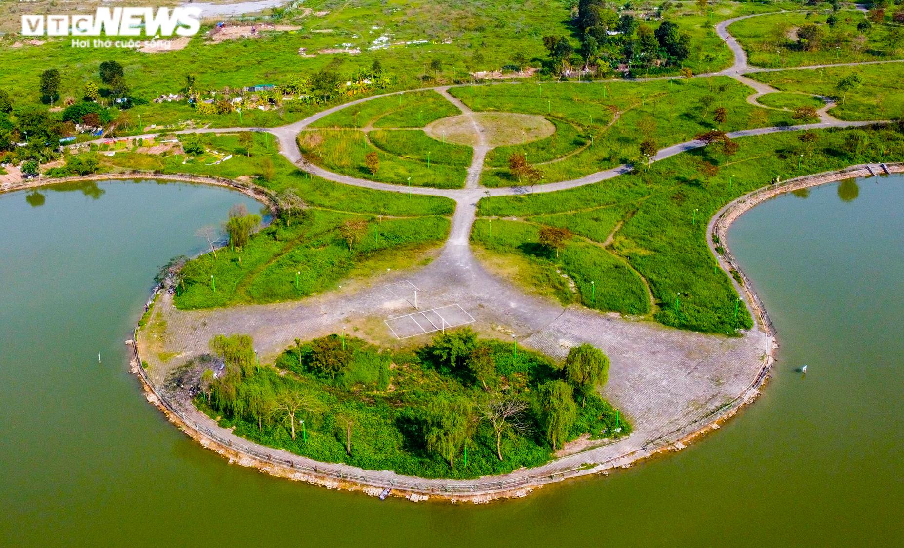 Ảnh: Công viên gần 160 nghìn m2 ở Hà Nội thành nơi... trồng rau, nuôi gà - 2