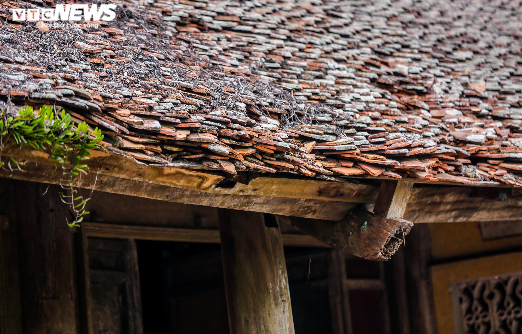 Ảnh: Ngôi chùa gần 700 năm ở Hà Nội nguy cơ sập đổ, dân không dám vào dâng hương - 7