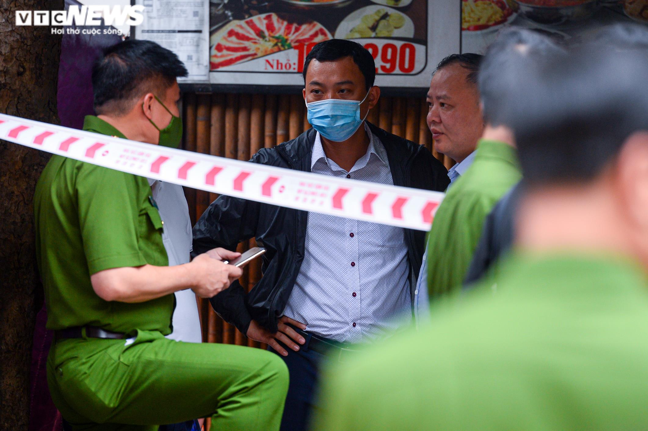 Ảnh: Hiện trường tang thương vụ cháy khiến 5 người chết ở Hà Nội - 6