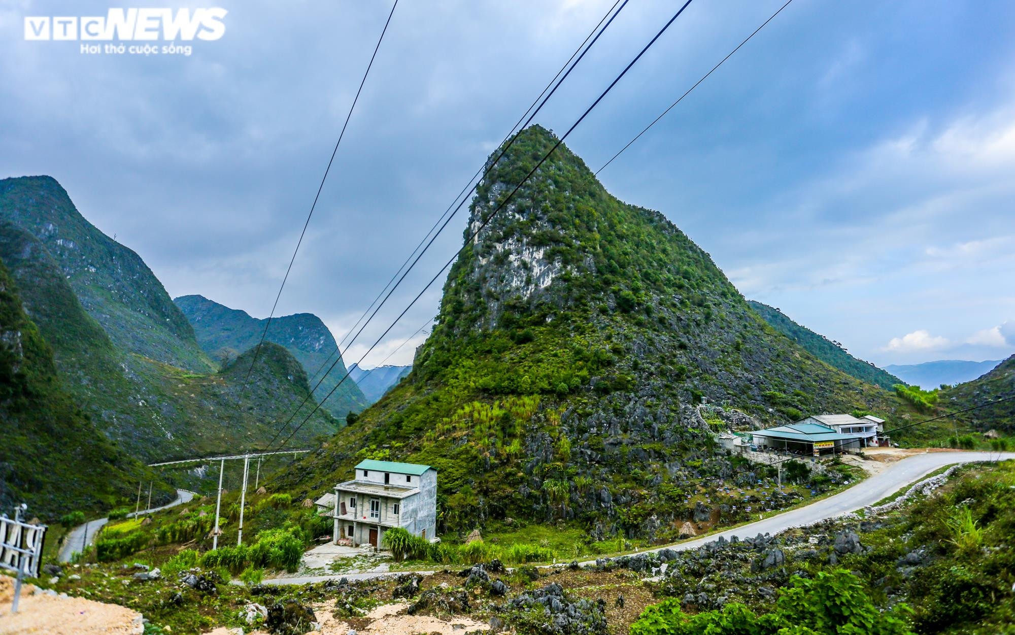 Ảnh: Những điểm du lịch không thể bỏ qua khi đến Hà Giang - 7