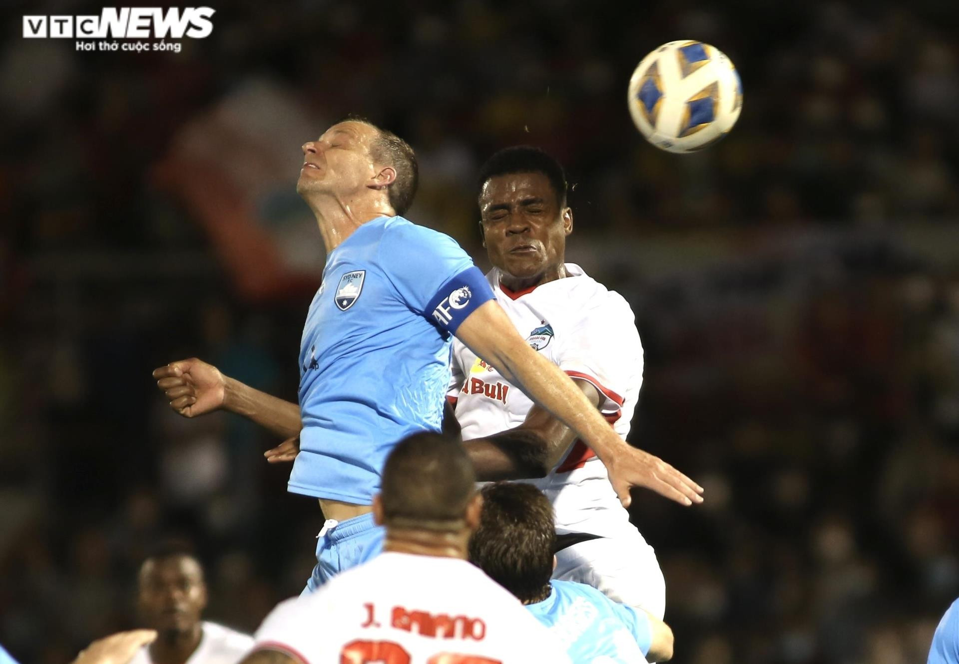 Lễ trưởng thành của HAGL ở AFC Champions League - 2