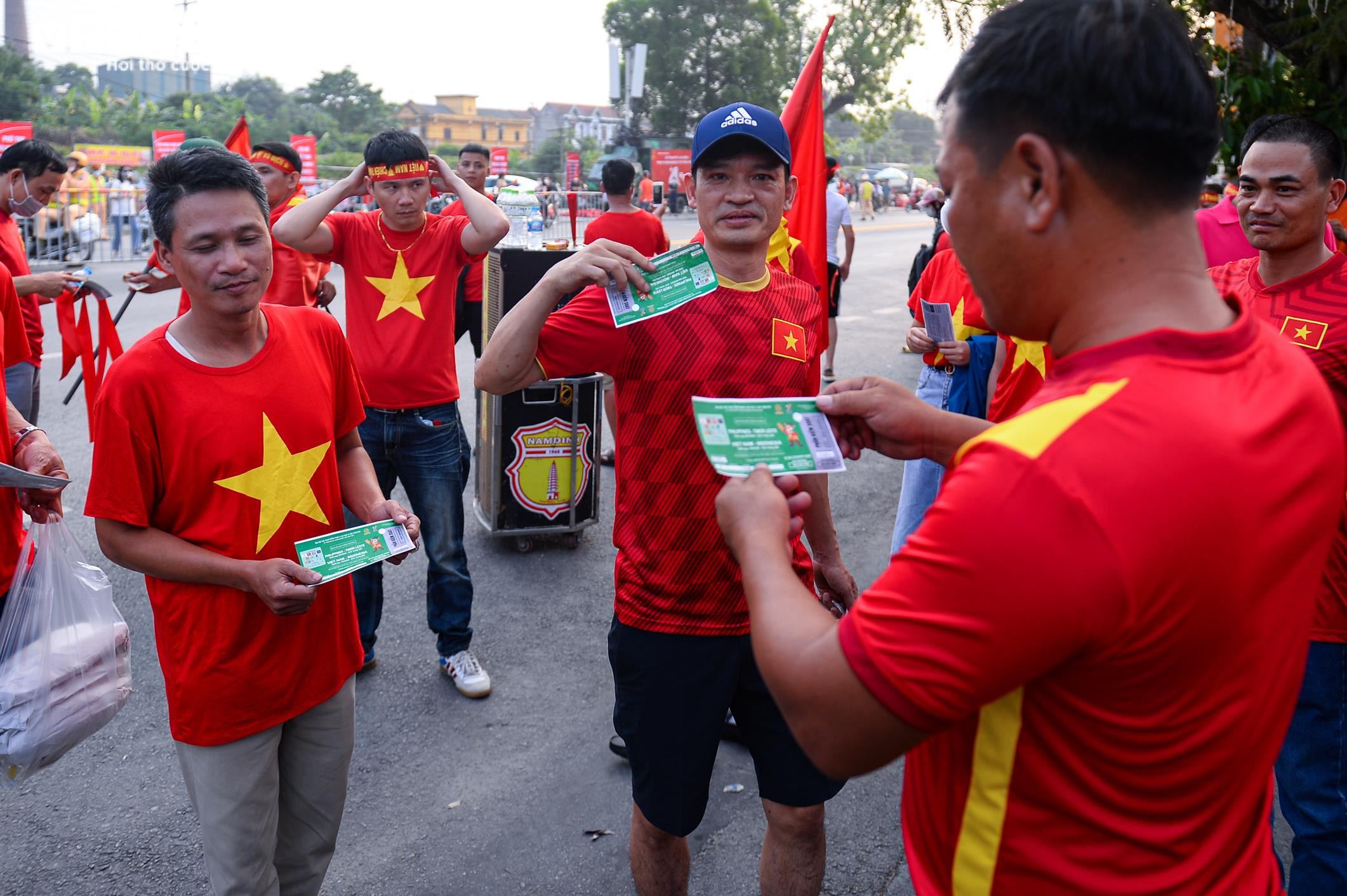 Ảnh: Vạn người đổ về sân Việt Trì cổ vũ U23 Việt Nam đại chiến U23 Indonesia - 11