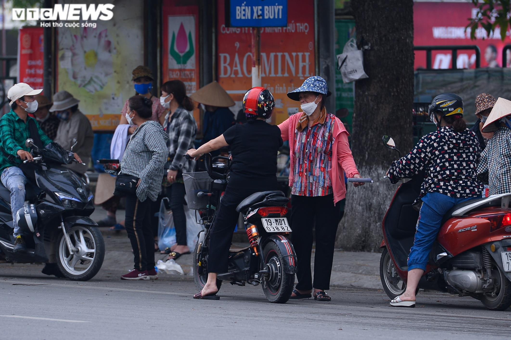 'Phe vé' đủng đỉnh chờ chốt lời, hét giá 4 triệu/cặp vé xem U23 Việt Nam - 7