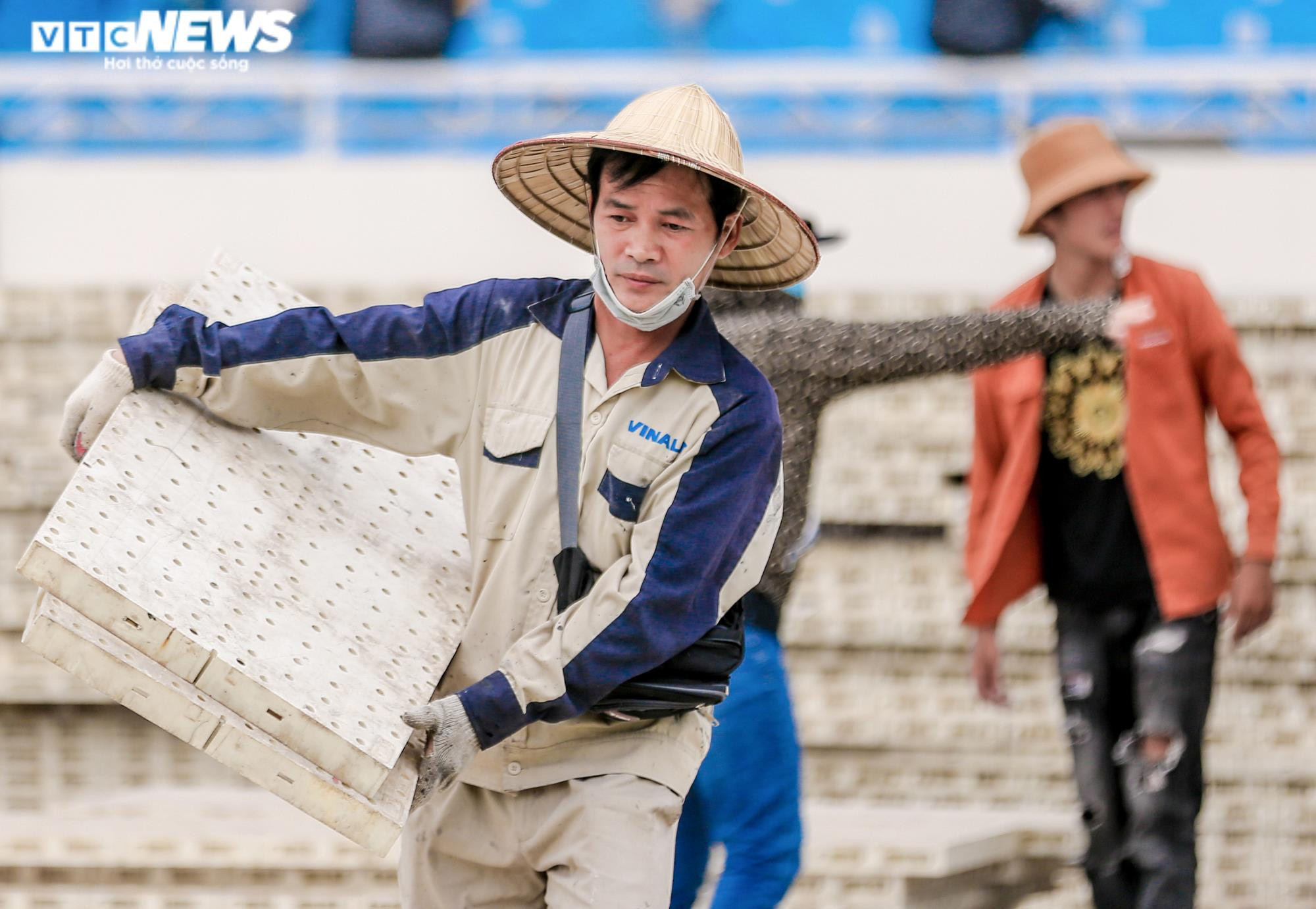 Ảnh: Sân Mỹ Đình trước ngày khai mạc SEA Games 31 - 5
