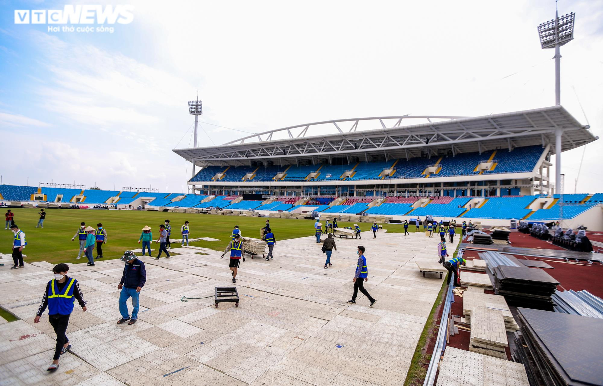 Ảnh: Sân Mỹ Đình trước ngày khai mạc SEA Games 31 - 6