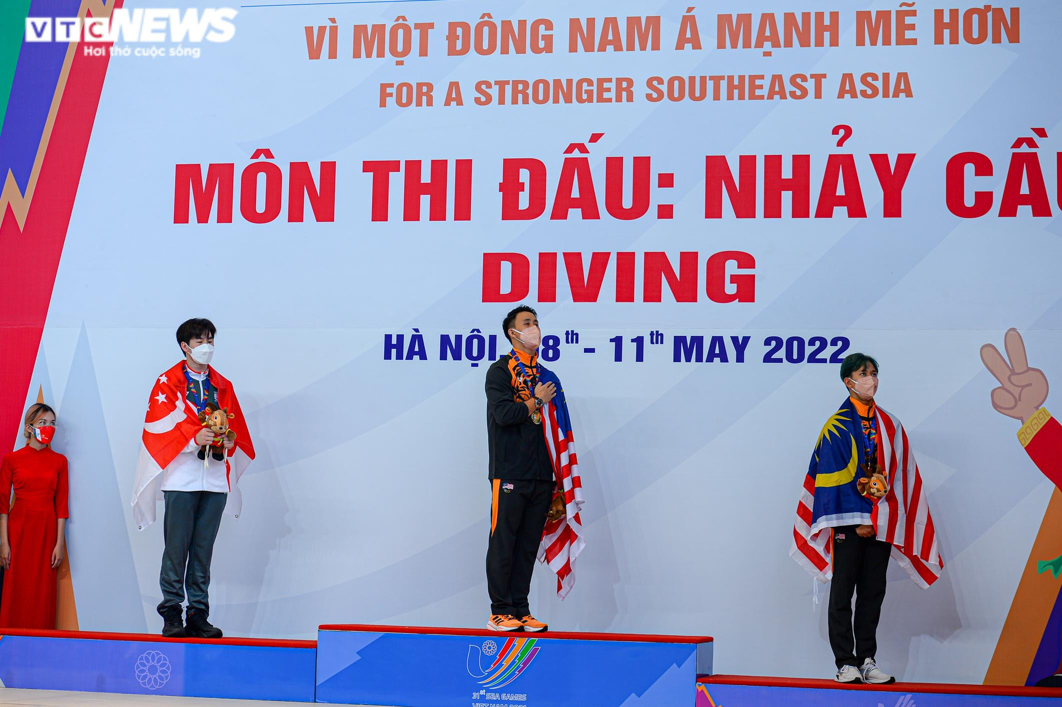 Ảnh: Pha nhảy cầu 0 điểm của Tùng Dương ở SEA Games 31 - 4